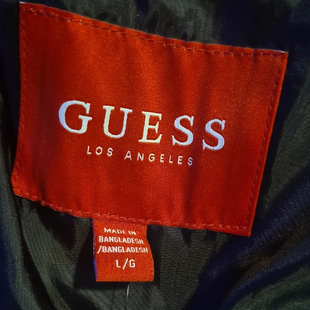 GUESS Black Quilted Jacket with Hood - Picture 3 of 7